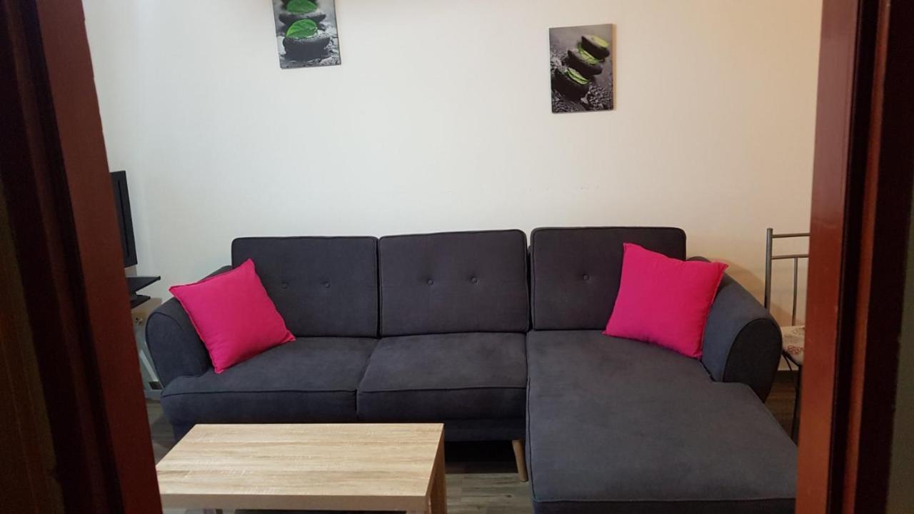 Apartments San Sukošan Екстериор снимка