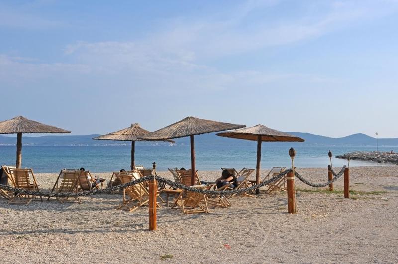 Apartments San Sukošan Екстериор снимка