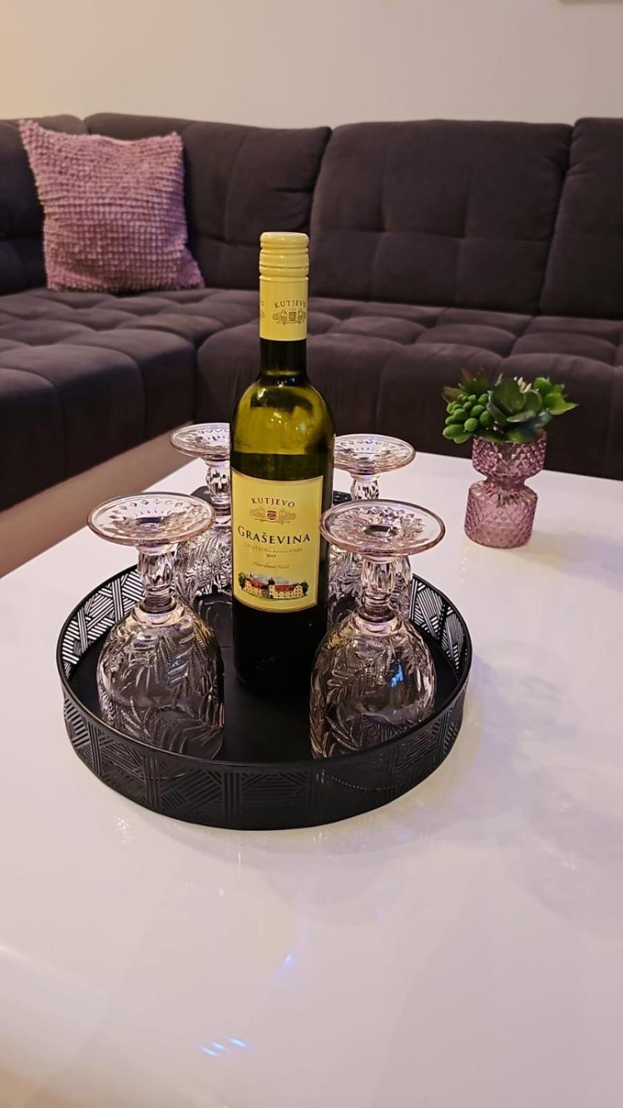 Apartments San Sukošan Екстериор снимка