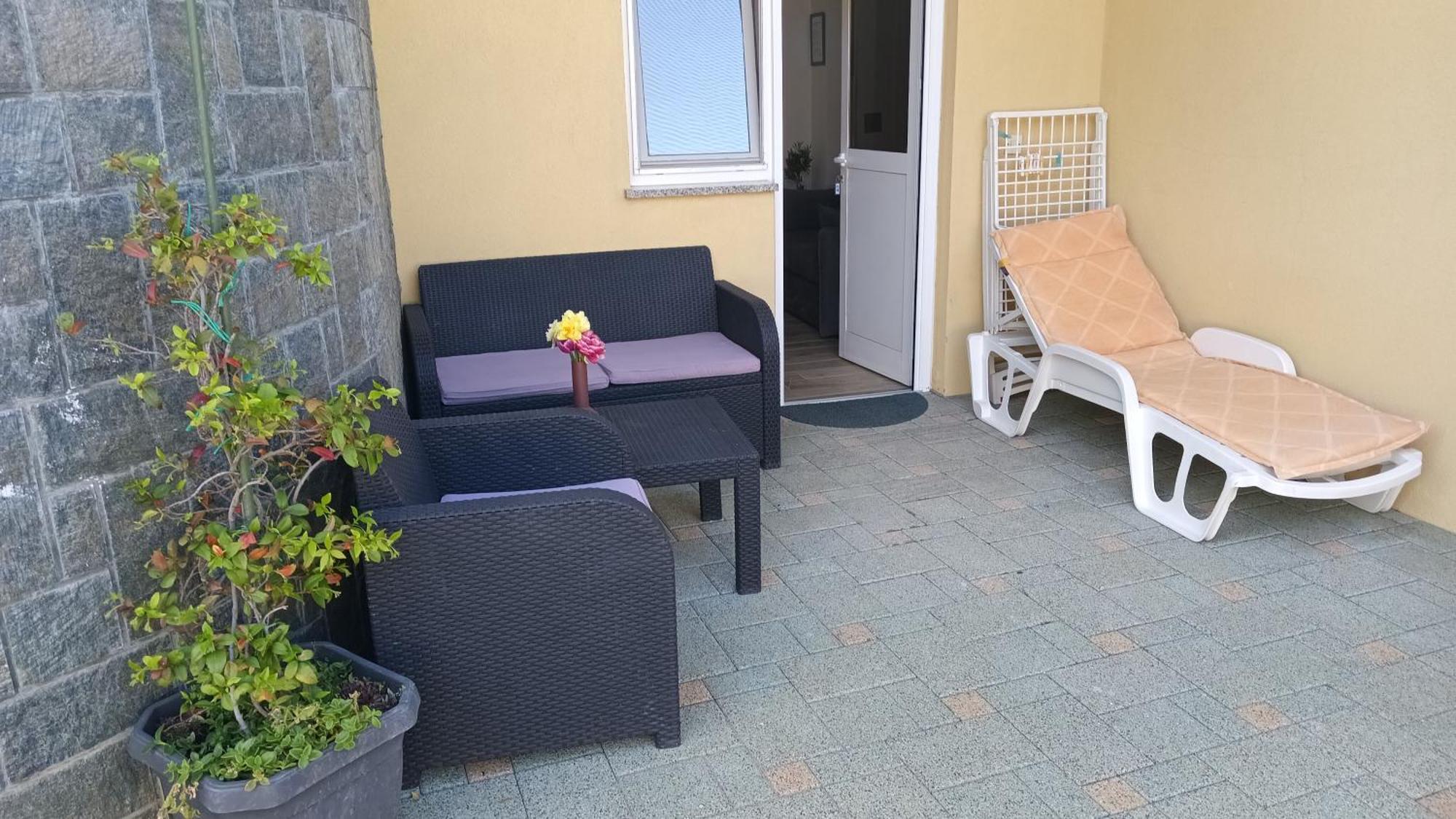 Apartments San Sukošan Екстериор снимка