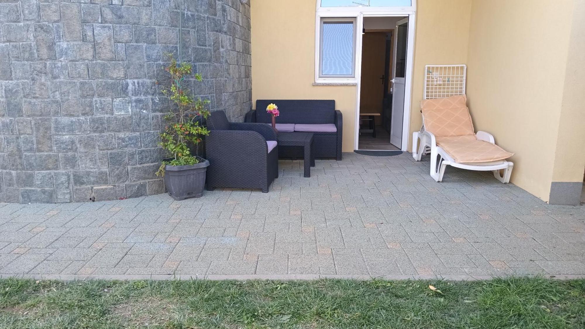 Apartments San Sukošan Екстериор снимка