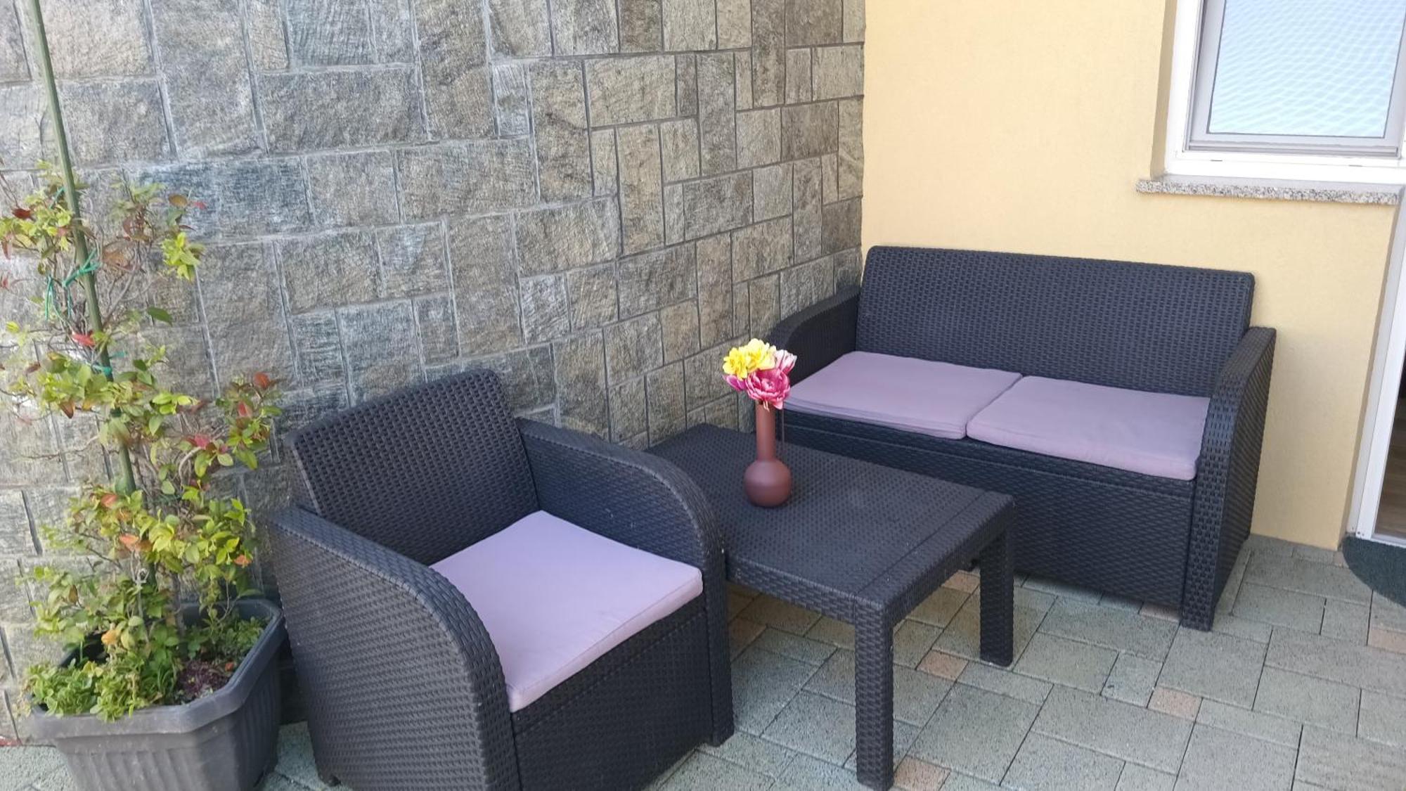 Apartments San Sukošan Екстериор снимка